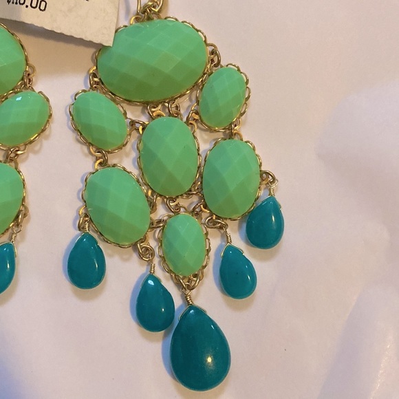NWT chandelier earrings - Picture 3 of 7